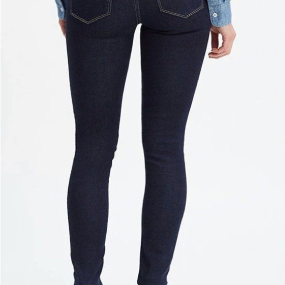 Levi’s 721 High-Rise Skinny Ankle